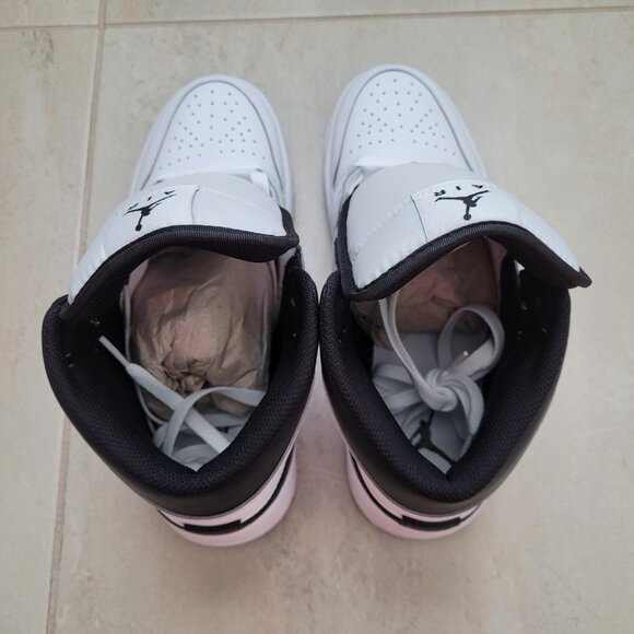 Air Jordan 1 Mid NEW White/Black Mens Sneakers Size 8.5 - Picture 4 of 8